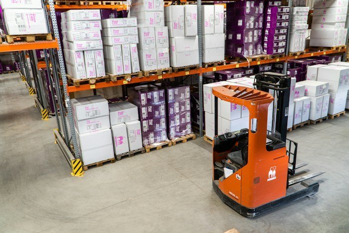 Aspirador de Pó Robô WAP Robot W100 Bivolt com Função Passa Pano